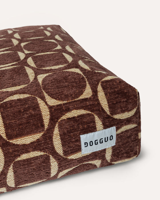 Dogguo hondenkussen - retro print - bruin/geel